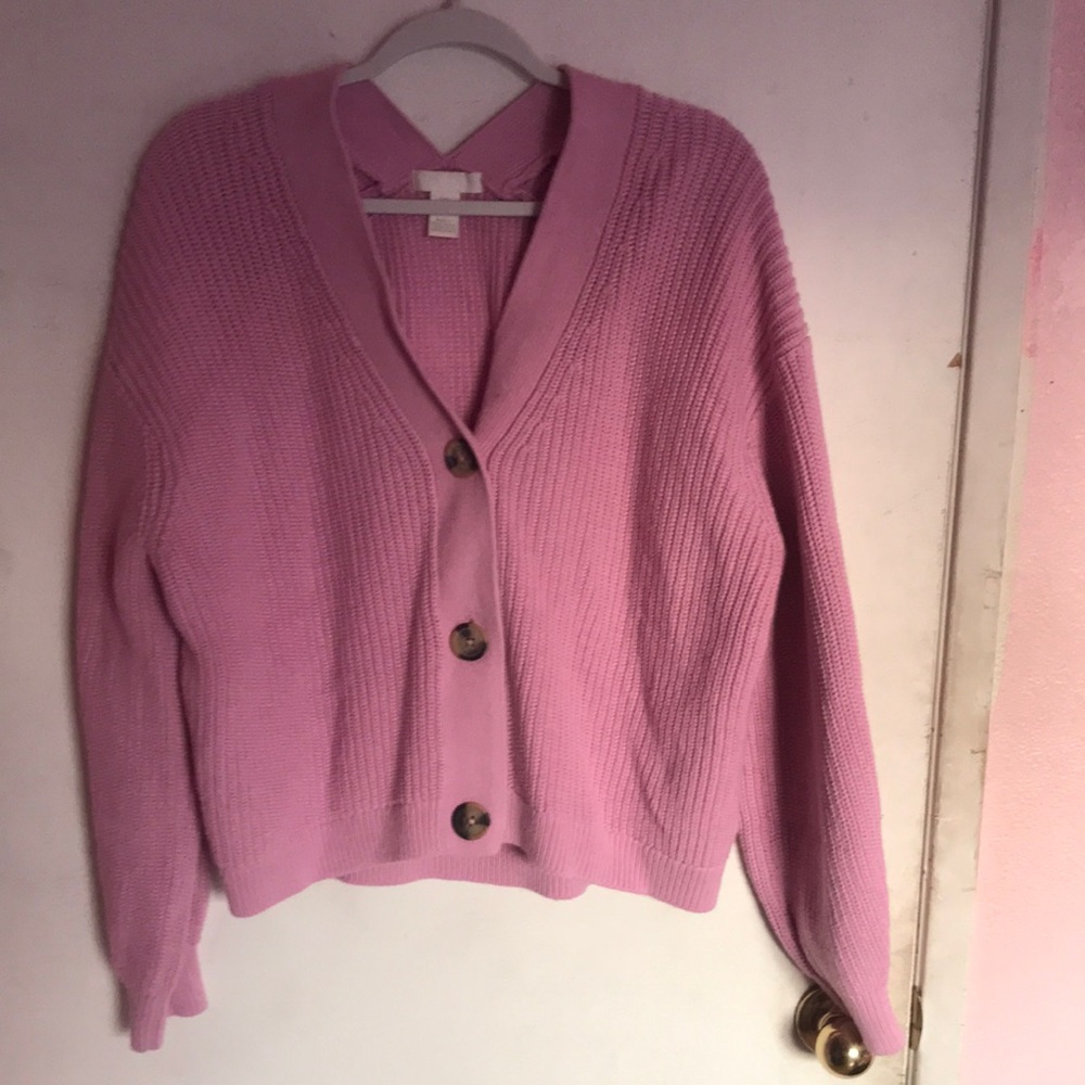 Pink sweater brand new never worn